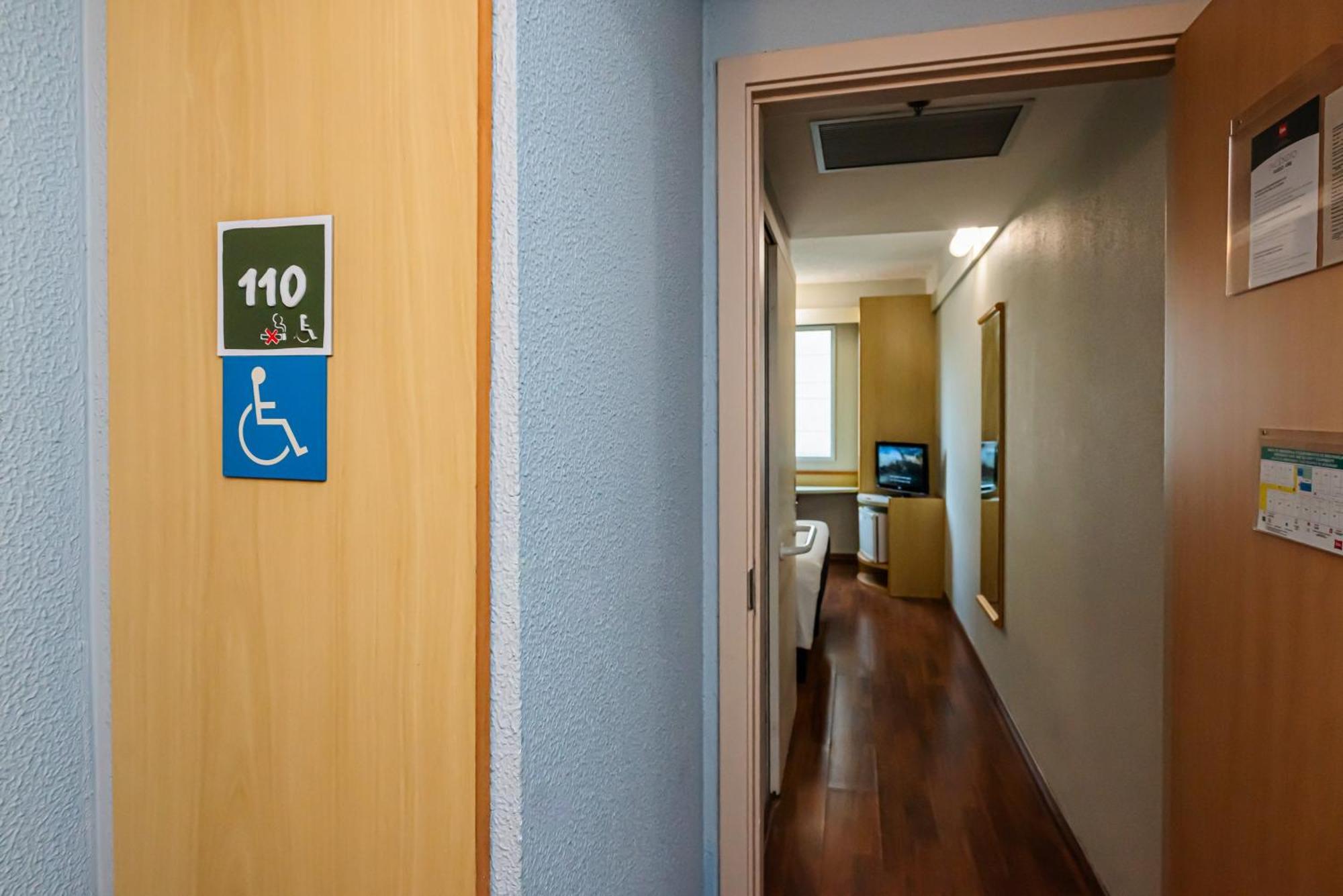 Отель Ibis Santo Andre Экстерьер фото